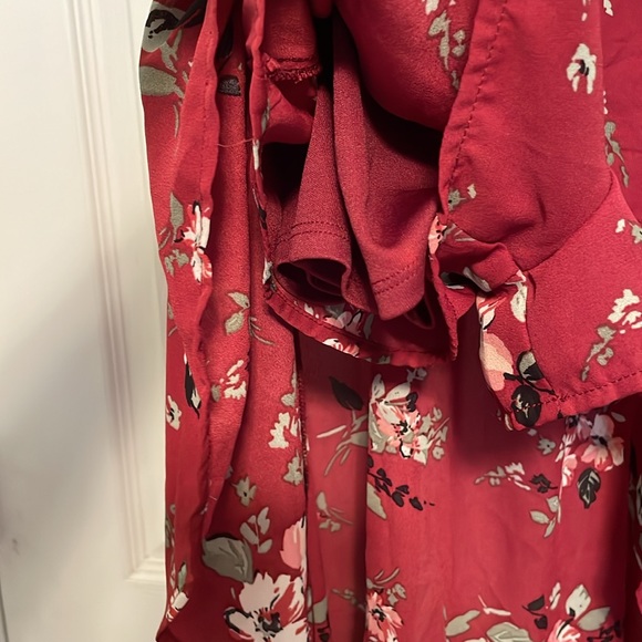 Girls' Floral Romper/ High-Low
Dress Size Small Burgundy Pink Dress Shorts - Picture 7 of 11